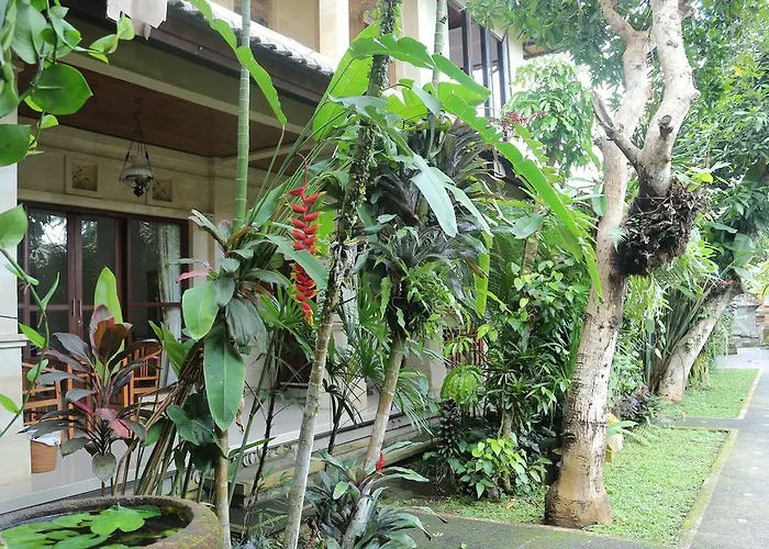ゲストハウス Karang Mesari