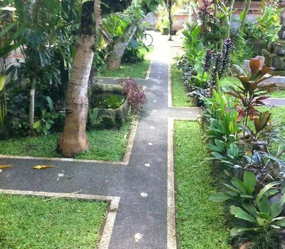 ゲストハウス Karang Mesari ウブド